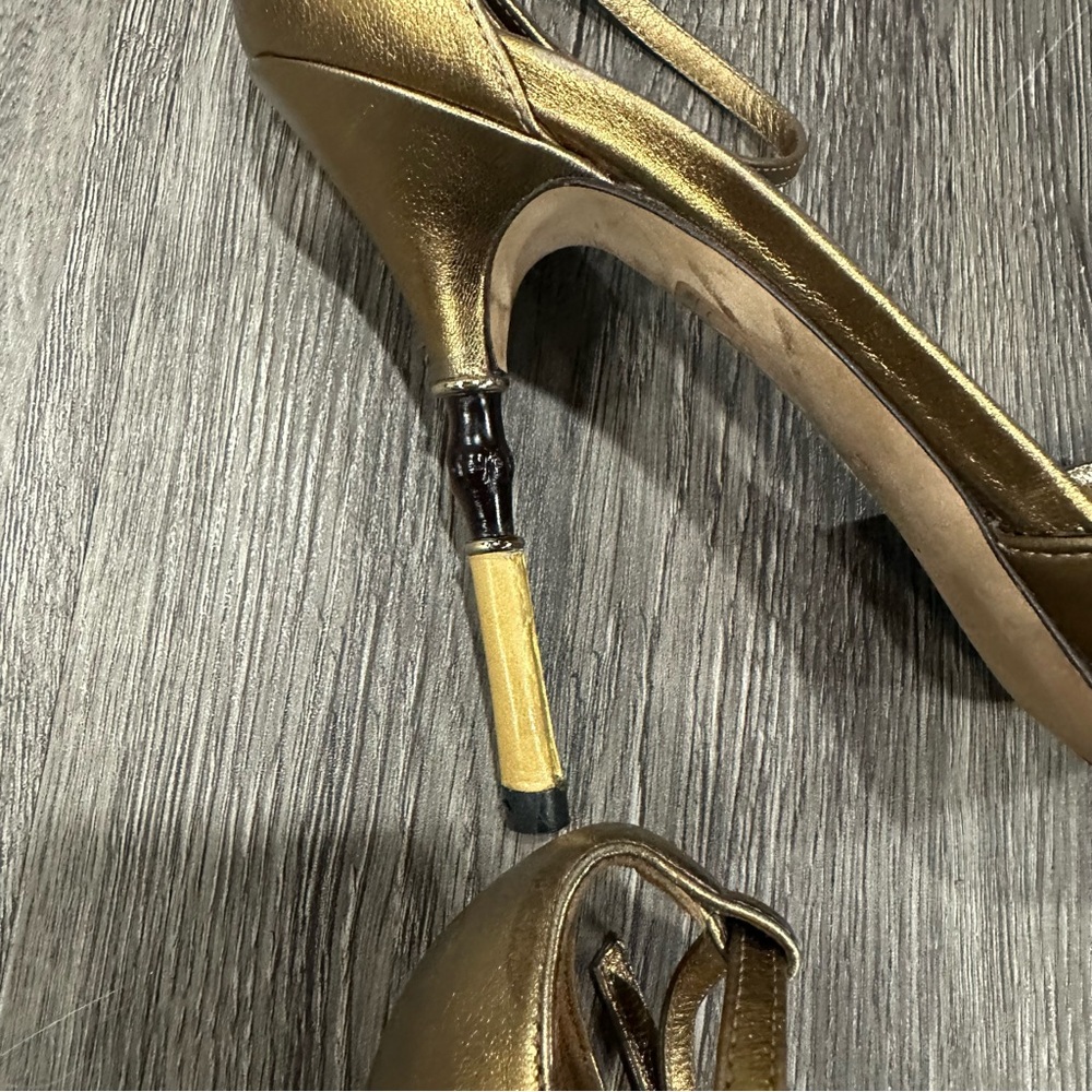 Gucci Metallic Gold Bamboo Accent Leather D'Orsay Pumps Size: 38 - Picture 12 of 16